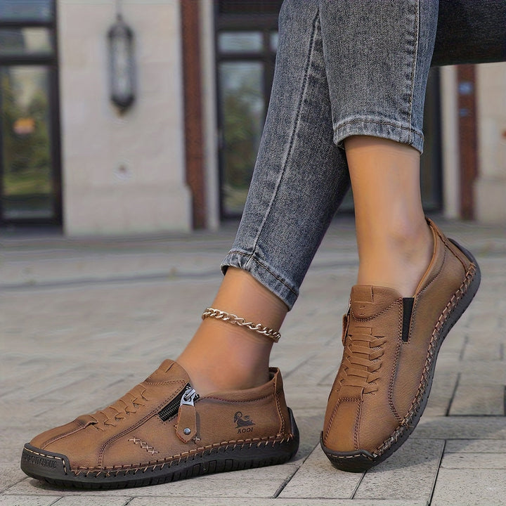 Nila – Comodidad elegante con cremallera práctica