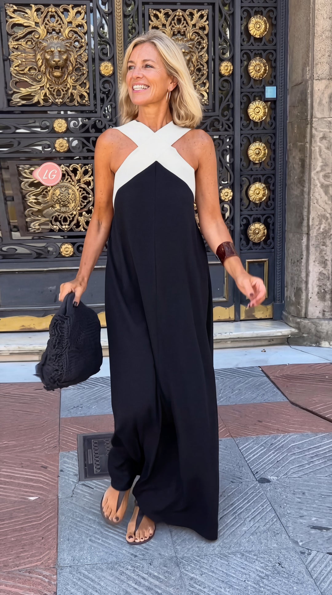 Delphine | Vestito con taglio incrociato + Sandali in omaggio